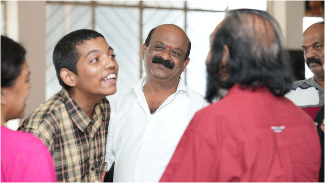 ‘ಸಿತಾರೆ ಜಮೀನ್ ಪರ್’ ಸಿನಿಮಾದ ವಿಶೇಷ ಪ್ರದರ್ಶನದ ವೇಳೆ ಕರ್ನಾಟಕ ಚಲನಚಿತ್ರ ವಾಣಿಜ್ಯ ಮಂಡಳಿ ಮಾಜಿ ಅಧ್ಯಕ್ಷ ಭಾ.ಮಾ. ಹರೀಶ್ ಸೇರಿದಂತೆ ಕನ್ನಡ ಚಿತ್ರರಂಗದ ಹಲವು ಗಣ್ಯರು ಹಾಜರಿದ್ದು, ಪ್ರೋತ್ಸಾಹ ನೀಡಿದರು.