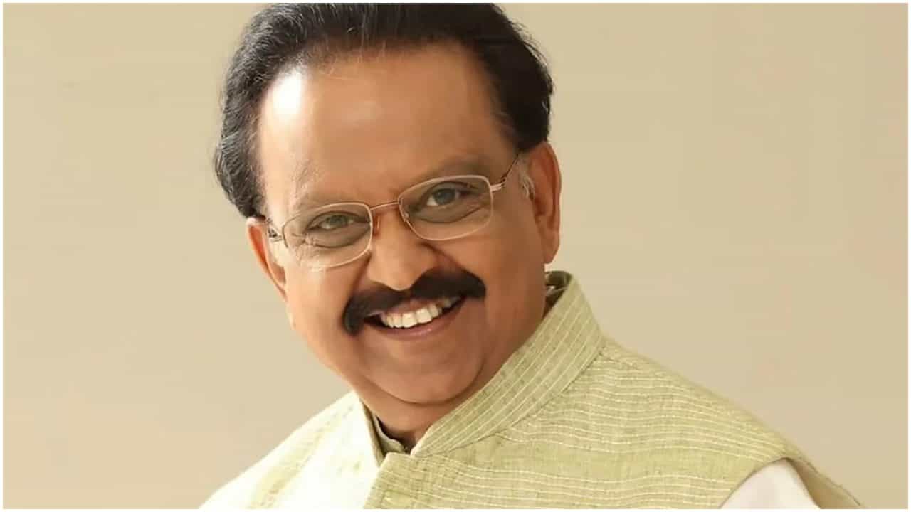 ಎಸ್ಪಿಬಿಗೆ ಕನ್ನಡದ ಮೇಲಿತ್ತು ವಿಶೇಷ ಪ್ರೀತಿ; ವಿವರಿಸಿದ್ದ ಗಾಯಕ ಎಸ್ಪಿಬಿಗೆ ಕನ್ನಡದ ಮೇಲಿತ್ತು ವಿಶೇಷ ಪ್ರೀತಿ; ವಿವರಿಸಿದ್ದ ಗಾಯಕ