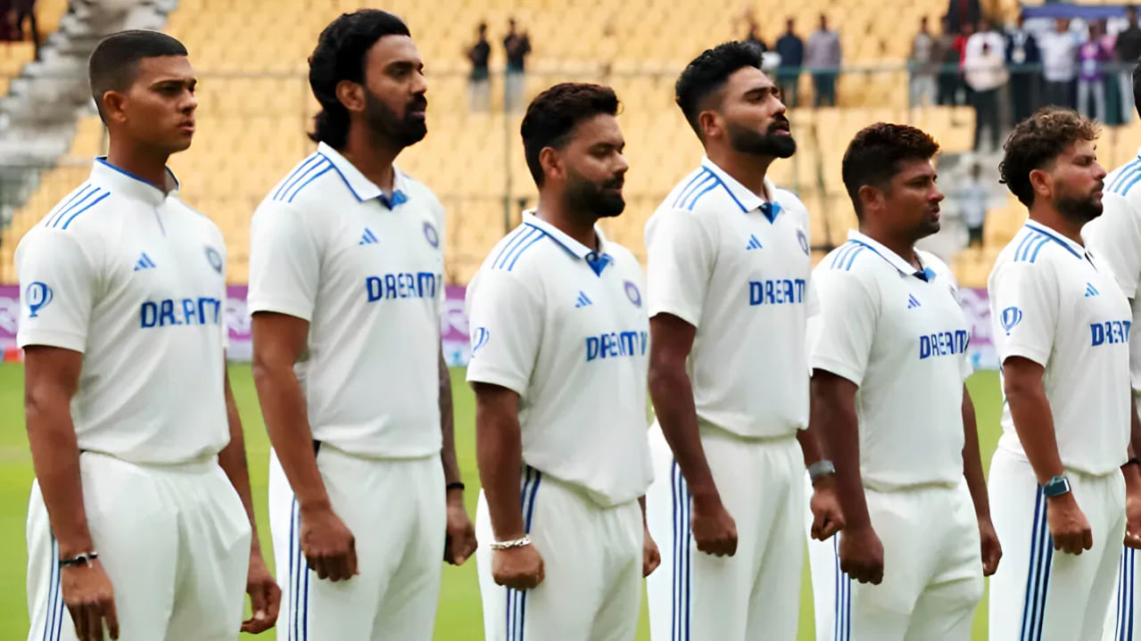 ಭಾರತ ಟೆಸ್ಟ್ ತಂಡ: ಶುಭ್ಮನ್ ಗಿಲ್ (ನಾಯಕ), ರಿಷಭ್ ಪಂತ್ (ಉಪನಾಯಕ), ಯಶಸ್ವಿ ಜೈಸ್ವಾಲ್, ಕೆಎಲ್ ರಾಹುಲ್, ಸಾಯಿ ಸುದರ್ಶನ್, ಅಭಿಮನ್ಯು ಈಶ್ವರನ್, ಕರುಣ್ ನಾಯರ್, ನಿತೀಶ್ ಕುಮಾರ್ ರೆಡ್ಡಿ, ರವೀಂದ್ರ ಜಡೇಜಾ, ಧ್ರುವ್ ಜುರೇಲ್, ವಾಷಿಂಗ್ಟನ್ ಸುಂದರ್, ಶಾರ್ದೂಲ್ ಠಾಕೂರ್, ಜಸ್ಪ್ರೀತ್ ಬುಮ್ರಾ, ಮೊಹಮ್ಮದ್ ಸಿರಾಜ್, ಪ್ರಸಿದ್ಧ್ ಕೃಷ್ಣ, ಆಕಾಶ್ ದೀಪ್, ಕುಲ್ದೀಪ್ ಯಾದವ್, ಅರ್ಷದೀಪ್ ಸಿಂಗ್.