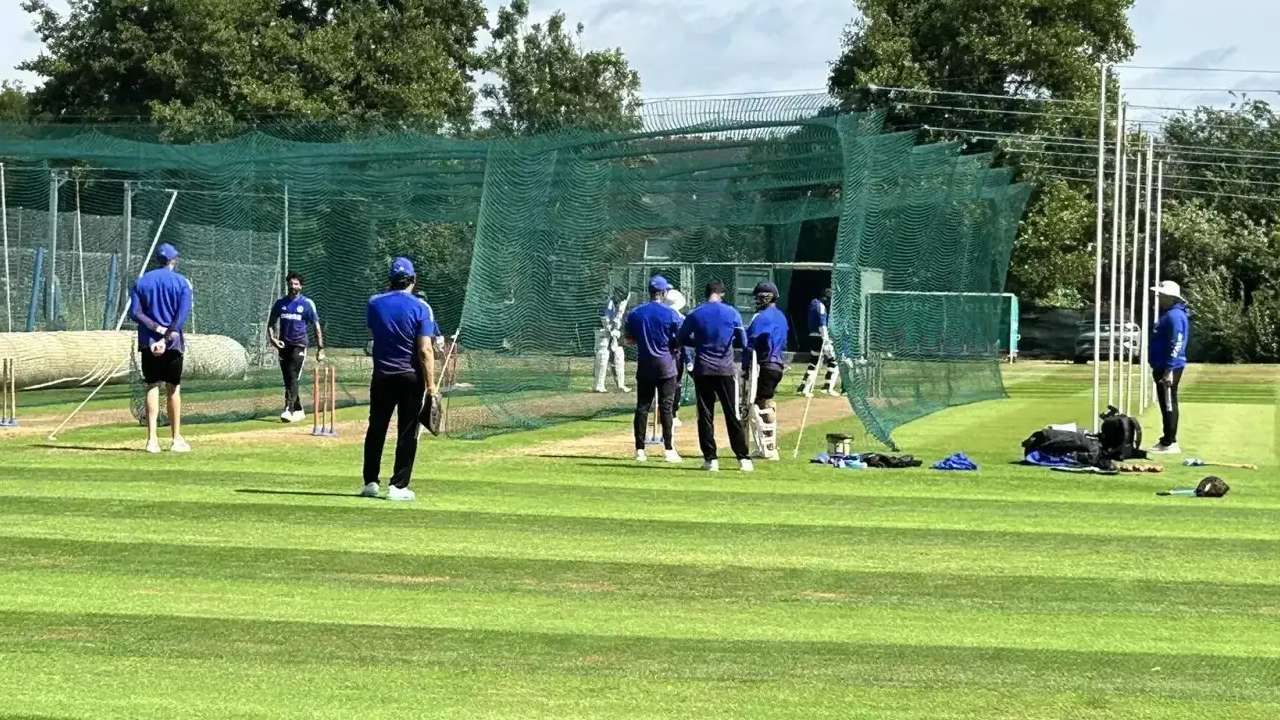 ENG vs IND 2nd Test: ಬ್ಯಾಟಿಂಗ್ ಅಭ್ಯಾಸ ಮಾಡುತ್ತಿರುವ ಸಿರಾಜ್: ಎರಡನೇ ಟೆಸ್ಟ್‌ಗೆ ಟೀಮ್ ಇಂಡಿಯಾ ತಯಾರಿ