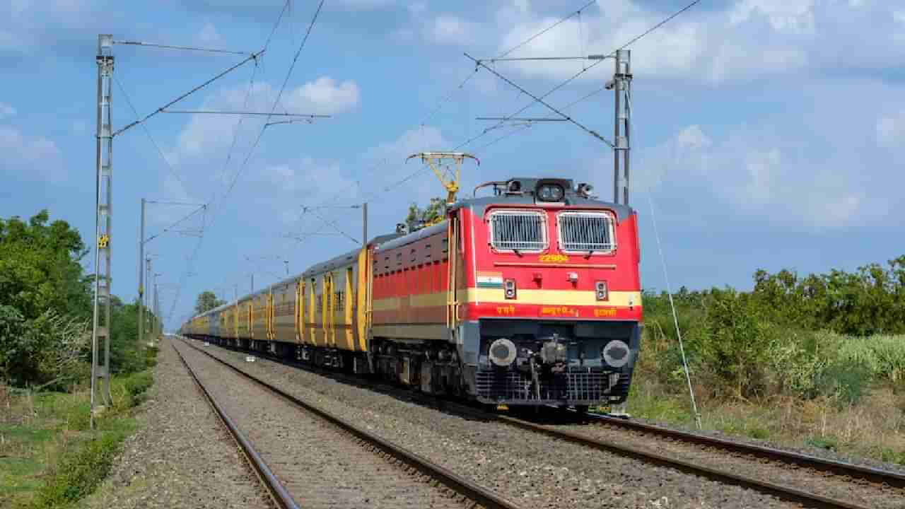 ಆಷಾಢ ಏಕಾದಶಿ ಪ್ರಯುಕ್ತ ಎರಡು ವಿಶೇಷ ರೈಲು: ಇಲ್ಲಿದೆ ಸಂಚಾರ ವೇಳಾಪಟ್ಟಿ