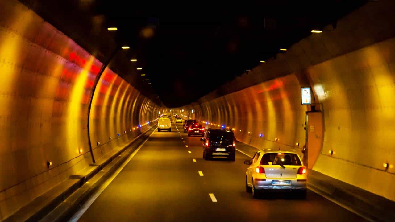 Bengaluru Tunnel Road: ಬೆಂಗಳೂರಿನಲ್ಲಿ ಟನಲ್ ರಸ್ತೆ, ವಾಹನ ಸವಾರರಿಗೆ ದುಬಾರಿ ಟೋಲ್ ಬರೆ!