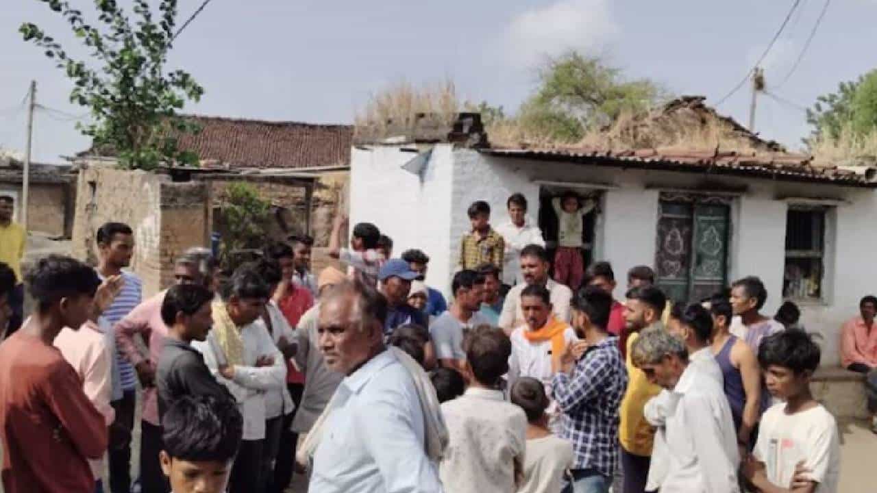 ಮಧ್ಯಪ್ರದೇಶ: ಜನರ ಮೇಲೆ ನಿಗೂಢ ಪ್ರಾಣಿಯಿಂದ ದಾಳಿ, 6 ಮಂದಿ ಸಾವು ಮಧ್ಯಪ್ರದೇಶ: ಜನರ ಮೇಲೆ ನಿಗೂಢ ಪ್ರಾಣಿಯಿಂದ ದಾಳಿ, 6 ಮಂದಿ ಸಾವು