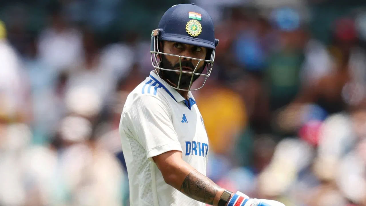 Virat Kohli: ‘ವಿರಾಟ್ ಭಯದಿಂದ ನಿವೃತ್ತಿ ಘೋಷಿಸಿದ್ದಾರೆ’; ಇಂಗ್ಲೆಂಡ್ ಕ್ರಿಕೆಟಿಗನ ವಿಚಿತ್ರ ಹೇಳಿಕೆ Virat Kohli: ‘ವಿರಾಟ್ ಭಯದಿಂದ ನಿವೃತ್ತಿ ಘೋಷಿಸಿದ್ದಾರೆ’; ಇಂಗ್ಲೆಂಡ್ ಕ್ರಿಕೆಟಿಗನ ವಿಚಿತ್ರ ಹೇಳಿಕೆ