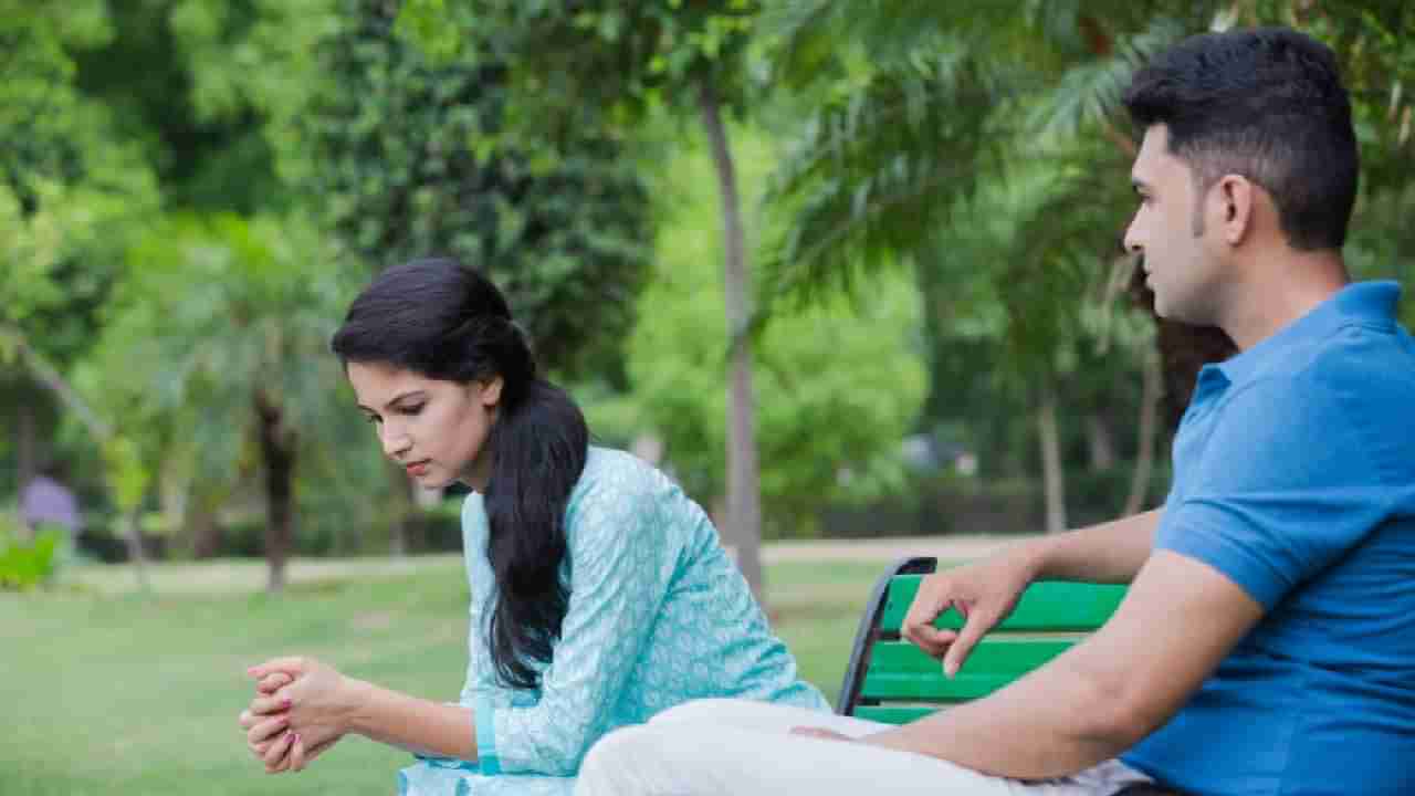 ಚಾಣಕ್ಯ ಹೇಳ್ತಾರೆ ಹೆಂಡತಿಯಾದವಳು ಈ ವಿಷಯಗಳನ್ನು ಗಂಡನಿಂದ ಮುಚ್ಚಿಡುತ್ತಾಳಂತೆ