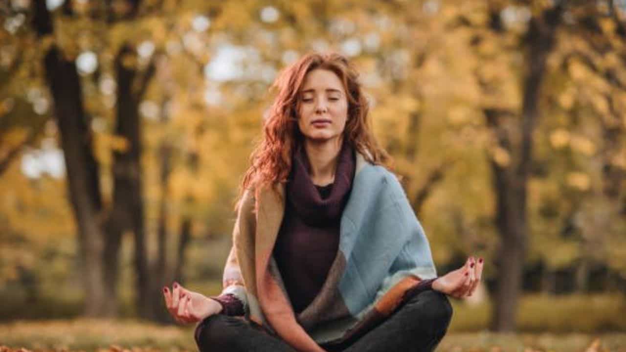 International Yoga Day 2025 : ಊಟದ ನಂತರ ಯೋಗ ಮಾಡಬಹುದೇ? ಯೋಗದ ಮೊದಲು ಹಾಗೂ ನಂತರ ಯಾವ ಆಹಾರ ಸೇವಿಸಬೇಕು International Yoga Day 2025 : ಊಟದ ನಂತರ ಯೋಗ ಮಾಡಬಹುದೇ? ಯೋಗದ ಮೊದಲು ಹಾಗೂ ನಂತರ ಯಾವ ಆಹಾರ ಸೇವಿಸಬೇಕು