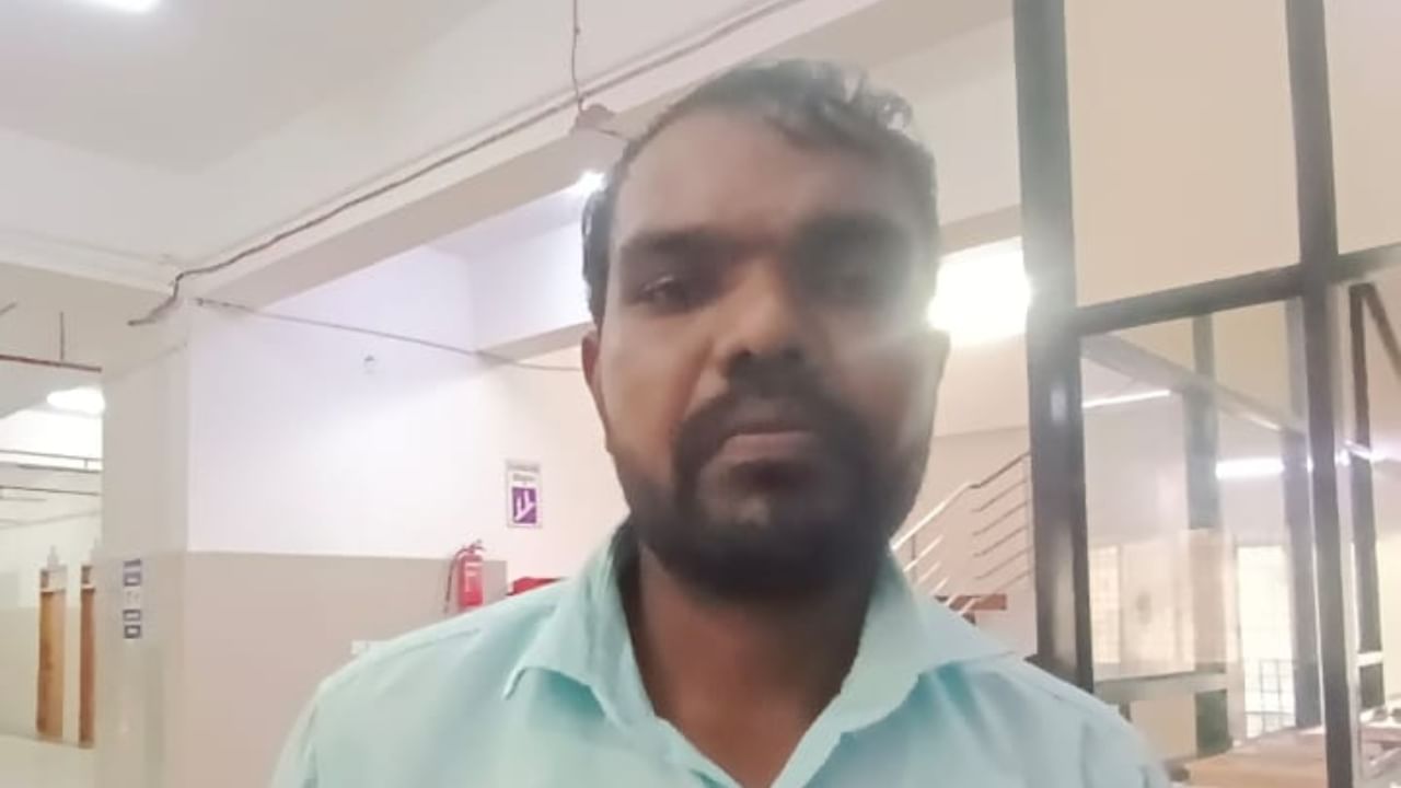 ಕಲಬುರಗಿ: ಶಸ್ತ್ರಚಿಕಿತ್ಸೆಗೊಳಗಾಗಿದ್ದ ತಂದೆಯ ಆರೈಕೆಗೆ ಬಂದಿದ್ದ ಬಾಲಕಿ ಮೇಲೆ ಪ್ರತಿಷ್ಠಿತ ಆಸ್ಪತ್ರೆಯಲ್ಲಿ ಅತ್ಯಾಚಾರ ಕಲಬುರಗಿ: ಶಸ್ತ್ರಚಿಕಿತ್ಸೆಗೊಳಗಾಗಿದ್ದ ತಂದೆಯ ಆರೈಕೆಗೆ ಬಂದಿದ್ದ ಬಾಲಕಿ ಮೇಲೆ ಪ್ರತಿಷ್ಠಿತ ಆಸ್ಪತ್ರೆಯಲ್ಲಿ ಅತ್ಯಾಚಾರ