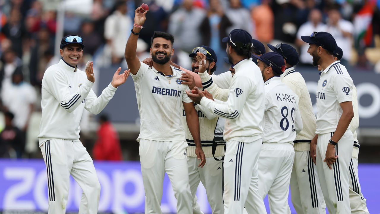 IND vs ENG: 10 ವಿಕೆಟ್ ಉರುಳಿಸಿ ದಿಗ್ಗಜ ಬೌಲರ್​ಗಳ ಪಟ್ಟಿಗೆ ಸೇರ್ಪಡೆಗೊಂಡ ಆಕಾಶ್ ದೀಪ್