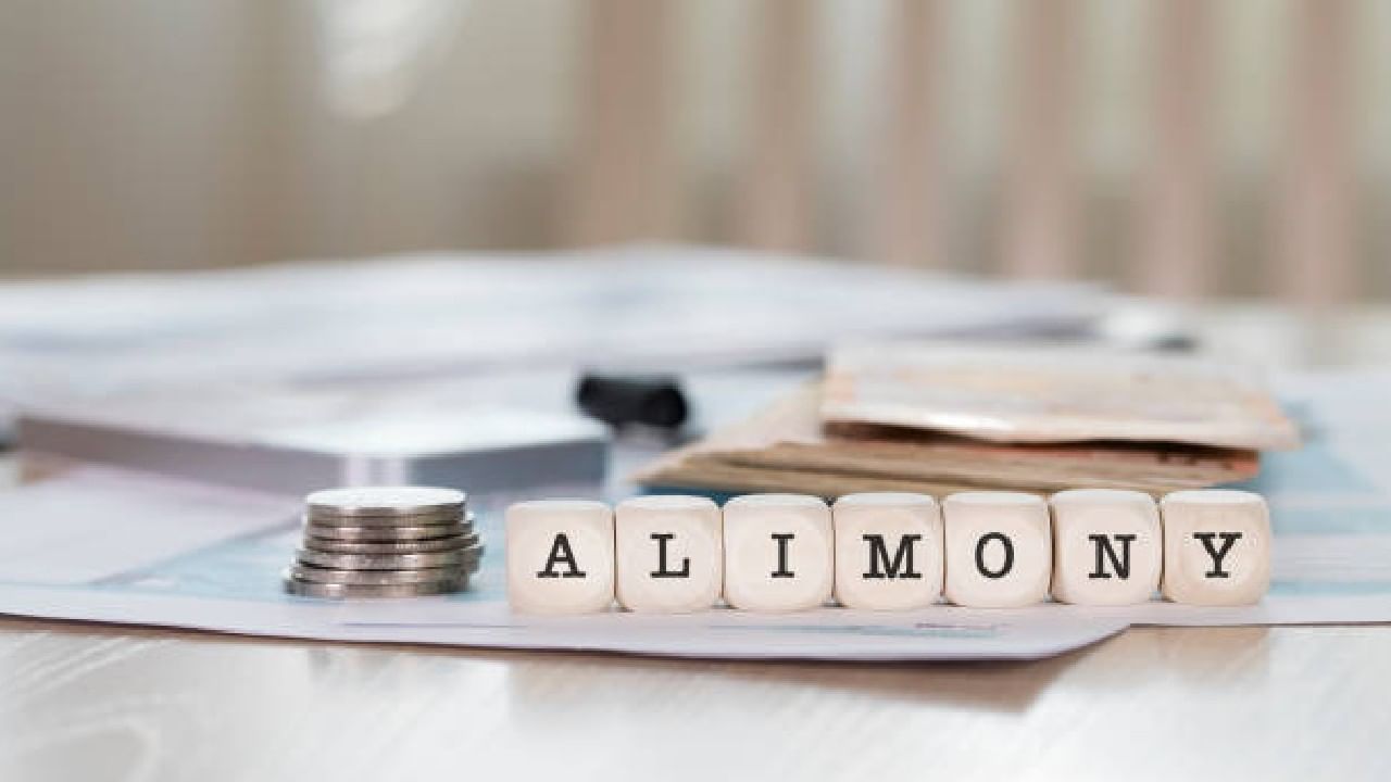 ನೀವೇ ಏಕೆ ದುಡಿಯಬಾರದು?; ವಿಚ್ಛೇದನದ ವೇಳೆ 12 ಕೋಟಿ ರೂ., ಮನೆ, ಬಿಎಂಡಬ್ಲ್ಯೂ ಕೇಳಿದ ಮಹಿಳೆಗೆ ಸುಪ್ರೀಂ ಕೋರ್ಟ್ ತರಾಟೆ