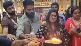 ಭಾವಿ ಪತಿಯ ಜೊತೆಗೆ ಆರತಿ ಮಾಡಿದ ಆಂಕರ್ ಅನುಶ್ರೀ, ಹಳೆ ವಿಡಿಯೋ ವೈರಲ್ ಭಾವಿ ಪತಿಯ ಜೊತೆಗೆ ಆರತಿ ಮಾಡಿದ ಆಂಕರ್ ಅನುಶ್ರೀ, ಹಳೆ ವಿಡಿಯೋ ವೈರಲ್