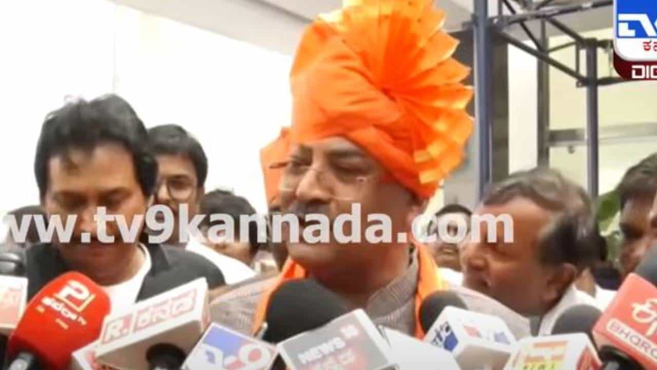 ನಮ್ಮಿಂದಾಗಿ ಬಿಜೆಪಿ ರಾಜ್ಯಾಧ್ಯಕ್ಷನ ಚುನಾವಣೆ ವಿಳಂಬವಾಗುತ್ತಿಲ್ಲ: ಅರವಿಂದ ಲಿಂಬಾವಳಿ ನಮ್ಮಿಂದಾಗಿ ಬಿಜೆಪಿ ರಾಜ್ಯಾಧ್ಯಕ್ಷನ ಚುನಾವಣೆ ವಿಳಂಬವಾಗುತ್ತಿಲ್ಲ: ಅರವಿಂದ ಲಿಂಬಾವಳಿ