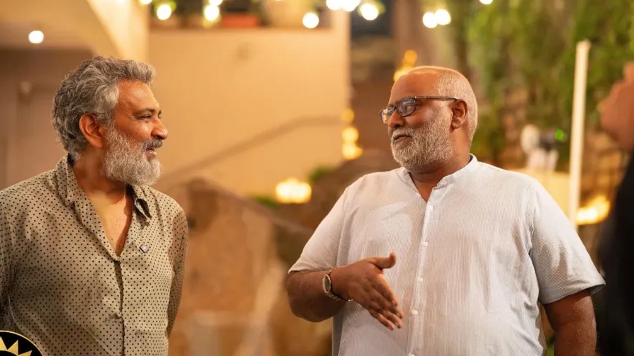 ಸಿನಿಮಾಕ್ಕಾಗಿ ಹಗಲು ರಾತ್ರಿ ದುಡಿತ ರಾಜಮೌಳಿ ಪತ್ನಿ ರಮಾ ರಾಜಮೌಳಿ ಮತ್ತು ರಾಜಮೌಳಿಯ ಅತ್ತಿಗೆ ಶ್ರೀವಲ್ಲಿ ಅವರುಗಳು ಇದ್ದರು. ಜೊತೆಗೆ ರಾಜಮೌಳಿ ಪುತ್ರ ಕಾರ್ತಿಕೇಯ ಸಹ ಇದ್ದರು. ಆದರೆ ಸಿನಿಮಾದ ನಾಯಕಿಯರು ಮಾತ್ರ ಹಾಜರಿರಲಿಲ್ಲ.