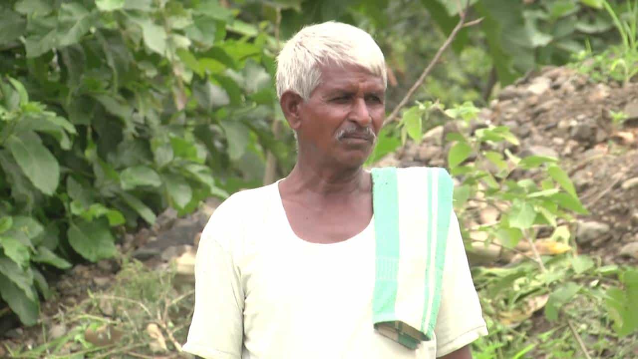 ಉದ್ಯೋಗ ಖಾತ್ರಿ ಯೋಜನೆ ಬಡವರ ಪಾಲಿನ ಅಕ್ಷಯ ಪಾತ್ರೆಯಂತೆ ಕೆಲಸ ಮಾಡುತ್ತಿದೆ. ರೈತರಿಗೂ ಕೂಡ ಸಾಕಷ್ಟು ಅನುಕೂಲ ಕಲ್ಪಿಸಿದೆ. ಯೋಜನೆಯ ಸದುಪಯೋಗ ಪಡೆದು ಕೃಷಿಯಲ್ಲಿ ಕಾಂತ್ರಿ ಮಾಡುತ್ತಿದ್ದಾರೆ. ಉದ್ಯೋಗ ಖಾತ್ರಿ ಯೋಜನೆಯಿಂದ ಬೀದರ್ ಜಿಲ್ಲೆಯ ಓರ್ವ ರೈತರು ಬರಡು ಭೂಮಿಯಲ್ಲಿ ಬಾವಿ ತೋಡಿದ್ದು, ನೀರು ಚಿಮ್ಮಿದೆ.