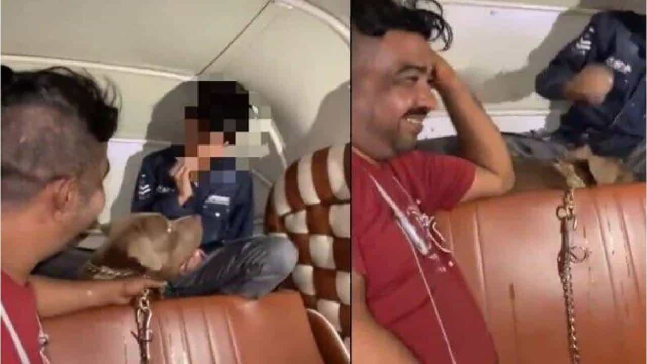 Video: ಆಟೋದಲ್ಲಿ ಬಾಲಕನಿಗೆ ಪಿಟ್ ಬುಲ್ ನಾಯಿ ಕಚ್ತಿದ್ರೆ ನೋಡಿ ನಗಾಡುತ್ತಾ ಕುಳಿತ ಮಾಲೀಕ Video: ಆಟೋದಲ್ಲಿ ಬಾಲಕನಿಗೆ ಪಿಟ್ ಬುಲ್ ನಾಯಿ ಕಚ್ತಿದ್ರೆ ನೋಡಿ ನಗಾಡುತ್ತಾ ಕುಳಿತ ಮಾಲೀಕ