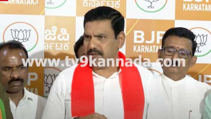 ರಾಷ್ಟ್ರದ ಸಂವಿಧಾನಿಕ ಸಂಸ್ಥೆಗಳನ್ನು ಕಾಂಗ್ರೆಸ್ ನಾಯಕರು ಅಪಮಾನಿಸುತ್ತಿದ್ದಾರೆ: ಬಿವೈ ವಿಜಯೇಂದ್ರ ರಾಷ್ಟ್ರದ ಸಂವಿಧಾನಿಕ ಸಂಸ್ಥೆಗಳನ್ನು ಕಾಂಗ್ರೆಸ್ ನಾಯಕರು ಅಪಮಾನಿಸುತ್ತಿದ್ದಾರೆ: ಬಿವೈ ವಿಜಯೇಂದ್ರ