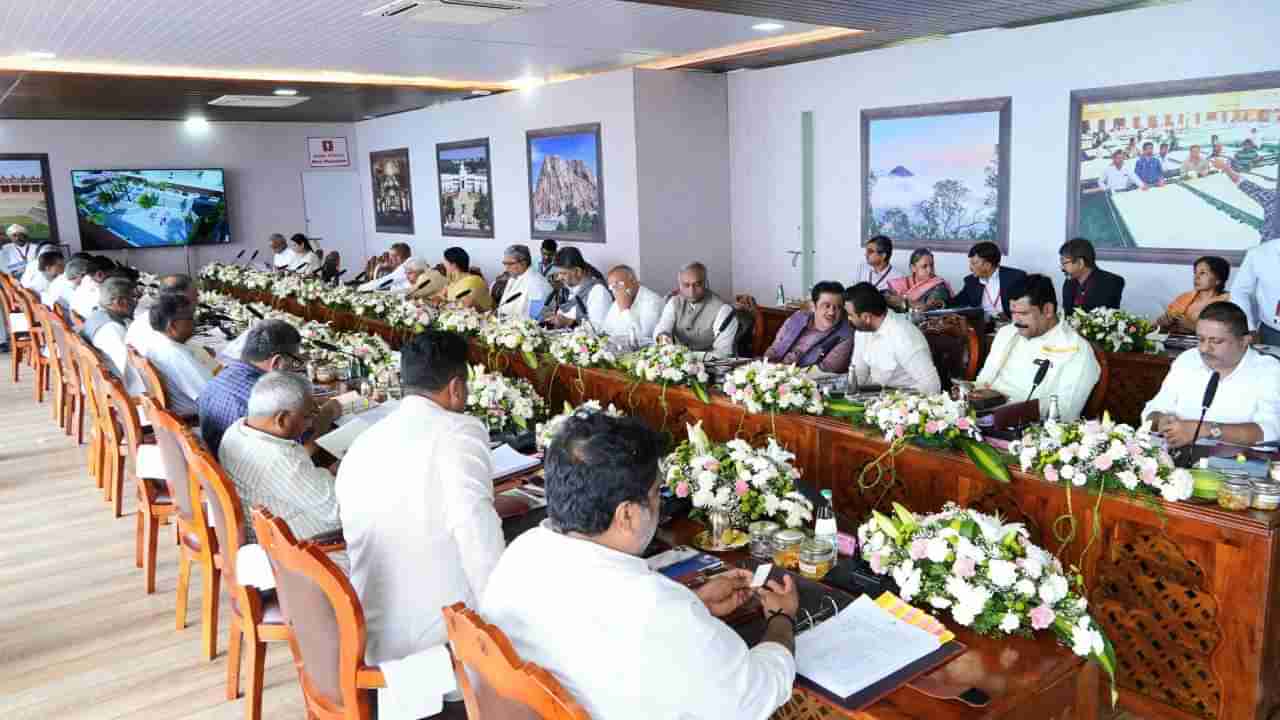 ಚಿಕ್ಕಬಳ್ಳಾಪುರ ಜಿಲ್ಲೆಗೆ ವರದಾನವಾದ ಸಚಿವ ಸಂಪುಟ ಸಭೆ: ಸಿಕ್ತು ಭರಪೂರ ಯೋಜನೆಗಳು