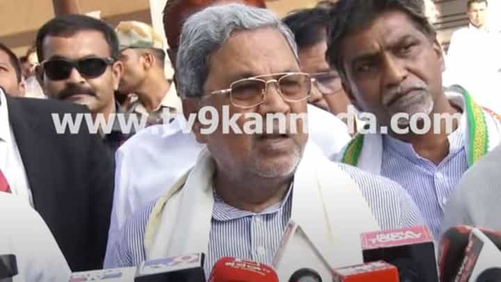 ಮಹಾದೇವಪ್ಪ ಲೋಕೋಪಯೋಗಿ ಸಚಿವನಾಗಿದ್ದಾಗ ಸಿಗಂದೂರು ಸೇತುವೆ ಡಿಪಿಆರ್ ರೆಡಿಯಾಗಿತ್ತು: ಸಿದ್ದರಾಮಯ್ಯ ಮಹಾದೇವಪ್ಪ ಲೋಕೋಪಯೋಗಿ ಸಚಿವನಾಗಿದ್ದಾಗ ಸಿಗಂದೂರು ಸೇತುವೆ ಡಿಪಿಆರ್ ರೆಡಿಯಾಗಿತ್ತು: ಸಿದ್ದರಾಮಯ್ಯ
