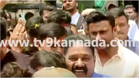 ಕೋರ್ಟ್​ ಎದುರು ನೆರೆದ ದರ್ಶನ್ ಫ್ಯಾನ್ಸ್; ನಟನಿಗೆ ಜೈಕಾರ