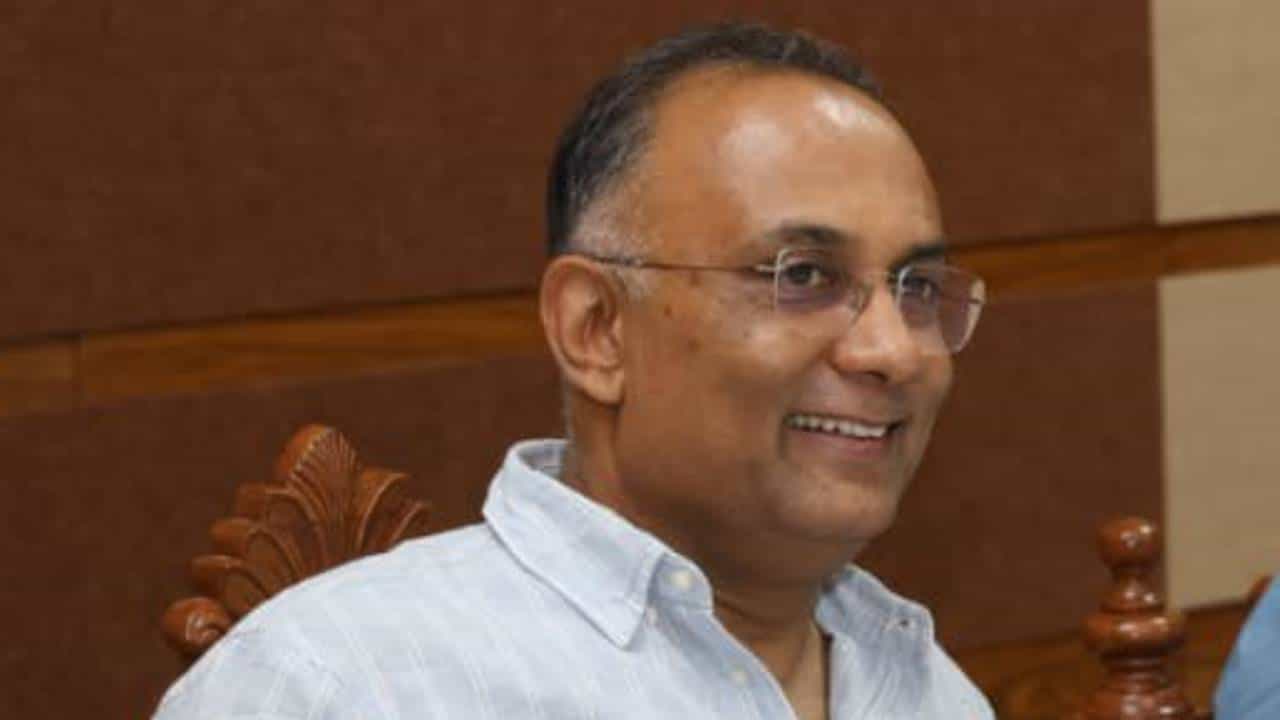 ಹಾಸನದಲ್ಲಿ ಸಂಭವಿಸಿದ ಹೃದಯಾಘಾತ ಪ್ರಕರಣಗಳಿಗೆ ಕಾರಣವೇನು? ಸ್ಫೋಟಕ ಮಾಹಿತಿ ಬಿಚ್ಚಿಟ್ಟ ಆರೋಗ್ಯ ಸಚಿವ ಹಾಸನದಲ್ಲಿ ಸಂಭವಿಸಿದ ಹೃದಯಾಘಾತ ಪ್ರಕರಣಗಳಿಗೆ ಕಾರಣವೇನು? ಸ್ಫೋಟಕ ಮಾಹಿತಿ ಬಿಚ್ಚಿಟ್ಟ ಆರೋಗ್ಯ ಸಚಿವ