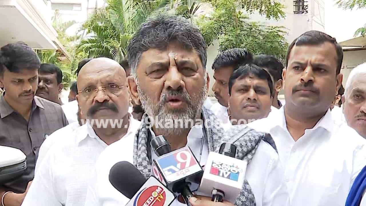 ನನಗೆ ಬೇರೆ ಮಾರ್ಗವಿಲ್ಲ, ಸಿದ್ದರಾಮಯ್ಯ ಬೆನ್ನಿಗೆ ನಿಂತು ಬೆಂಬಲಿಸುತ್ತೇನೆ: ಡಿಕೆ ಶಿವಕುಮಾರ್