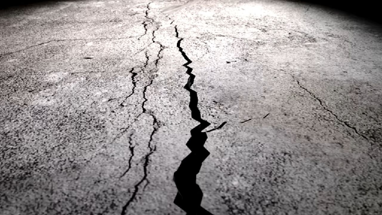 ದೆಹಲಿ-ಎನ್ಸಿಆರ್ನಲ್ಲಿ 2 ದಿನಗಳಲ್ಲಿ ಇಂದು ಎರಡನೇ ಬಾರಿ ಭೂಕಂಪ ದೆಹಲಿ-ಎನ್ಸಿಆರ್ನಲ್ಲಿ 2 ದಿನಗಳಲ್ಲಿ ಇಂದು ಎರಡನೇ ಬಾರಿ ಭೂಕಂಪ