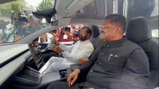 ಮನೆ ಕಟ್ಟಿಸಿಕೊಟ್ಟಿಲ್ಲ, ಚೆಕ್​ ಬೌನ್ಸ್​ ಆಗಿದೆ: ಕೆಜಿಎಫ್​ ಬಾಬು ಮನೆ ಮುಂದೆ ಜನರ ಪ್ರತಿಭಟನೆ