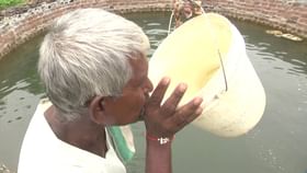 ಬೀದರ್: ಬರಡು ಭೂಮಿಯಲ್ಲಿ ತೋಡಿದ್ದ ಬಾವಿಯಲ್ಲಿ ಉಕ್ಕಿದ ಗಂಗೆ ಬೀದರ್: ಬರಡು ಭೂಮಿಯಲ್ಲಿ ತೋಡಿದ್ದ ಬಾವಿಯಲ್ಲಿ ಉಕ್ಕಿದ ಗಂಗೆ