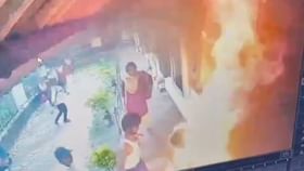 ಲೈಂಗಿಕ ಕಿರುಕುಳ ತಾಳಲಾರದೆ ಬೆಂಕಿ ಹಚ್ಚಿಕೊಂಡಿದ್ದ ವಿದ್ಯಾರ್ಥಿನಿ ಸಾವು ಲೈಂಗಿಕ ಕಿರುಕುಳ ತಾಳಲಾರದೆ ಬೆಂಕಿ ಹಚ್ಚಿಕೊಂಡಿದ್ದ ವಿದ್ಯಾರ್ಥಿನಿ ಸಾವು