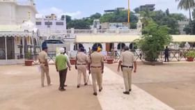 ಬೀದರ್ನ ಐತಿಹಾಸಿಕ ಗುರುದ್ವಾರಕ್ಕೆ ಮತ್ತೊಮ್ಮೆ ಬಾಂಬ್ ಬೆದರಿಕೆ ಬೀದರ್ನ ಐತಿಹಾಸಿಕ ಗುರುದ್ವಾರಕ್ಕೆ ಮತ್ತೊಮ್ಮೆ ಬಾಂಬ್ ಬೆದರಿಕೆ