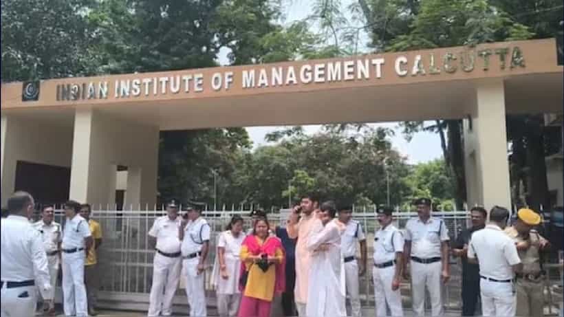 ಕೊಲ್ಕತ್ತಾದ ಐಐಎಂ ಬಾಲಕರ ಹಾಸ್ಟೆಲ್ನಲ್ಲಿ ಯುವತಿಗೆ ಡ್ರಗ್ಸ್ ನೀಡಿ ಅತ್ಯಾಚಾರ