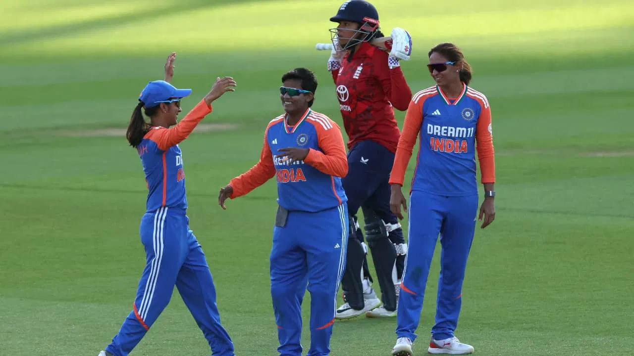 IND vs ENG: 25 ಎಸೆತಗಳಲ್ಲಿ 9 ವಿಕೆಟ್‌..! ವಿಶ್ವ ದಾಖಲೆ ಬರೆದ ಟೀಂ ಇಂಡಿಯಾ