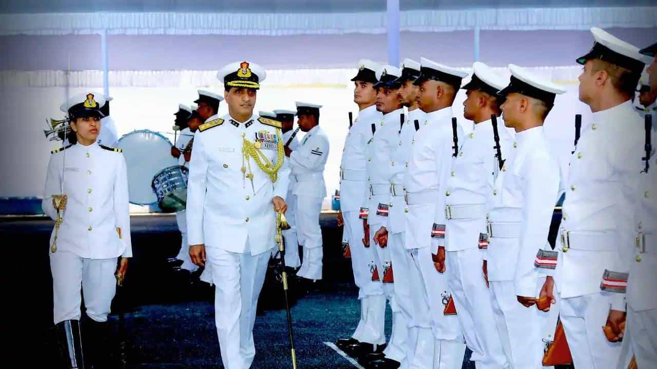 Indian Coast Guard Recruitment: ಭಾರತೀಯ ಕರಾವಳಿ ಕಾವಲು ಪಡೆಯಲ್ಲಿ ಸಹಾಯಕ ಕಮಾಂಡೆಂಟ್ ಹುದ್ದೆಗಳಿಗೆ ನೇಮಕಾತಿ; ಕೂಡಲೇ ಅರ್ಜಿ ಸಲ್ಲಿಸಿ