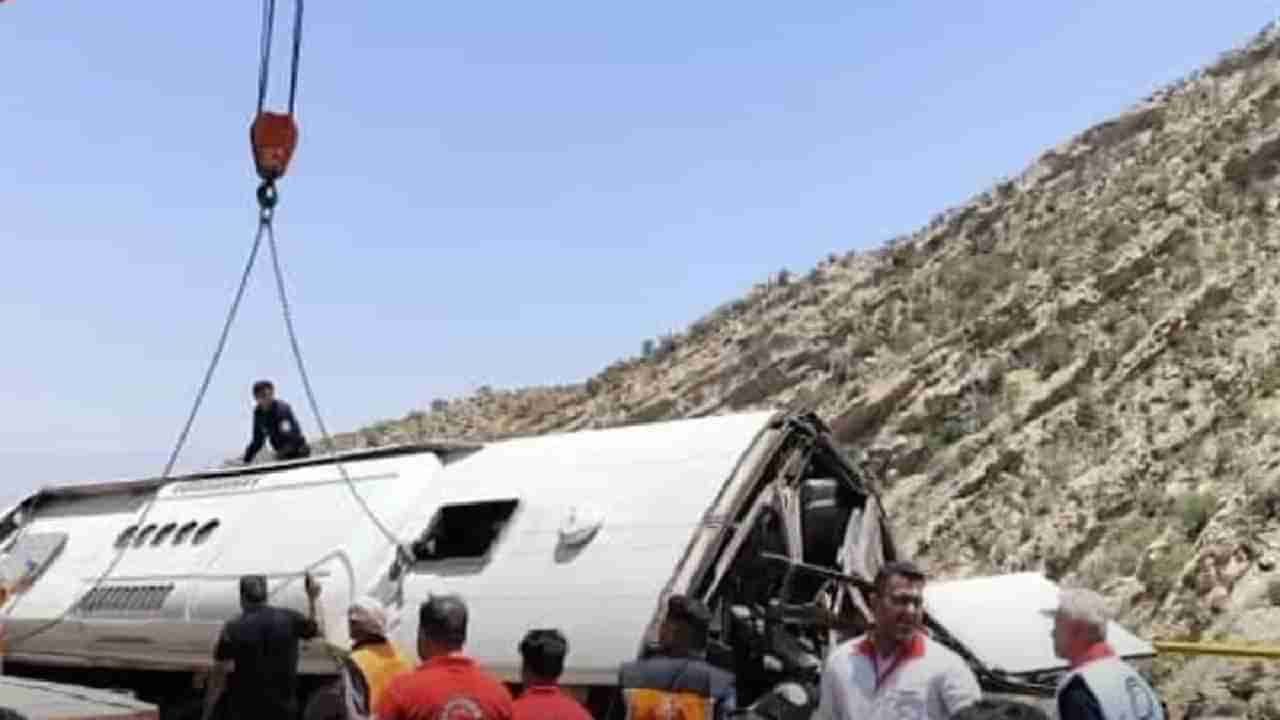 ಇರಾನ್ನಲ್ಲಿ ಭೀಕರ ಅಪಘಾತ; ಬಸ್ ಪಲ್ಟಿಯಾಗಿ 21 ಜನರು ಸಾವು, 34 ಜನರಿಗೆ ಗಾಯ