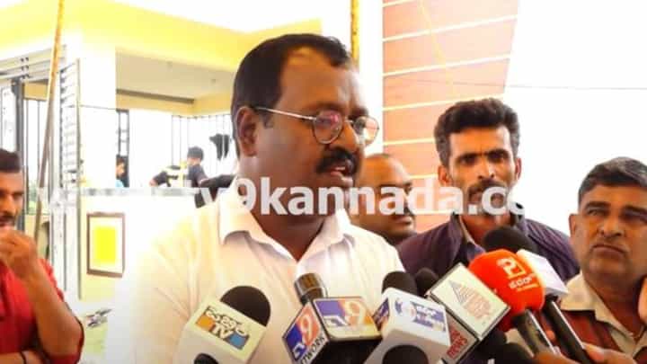 ಯುವಕ ಯುವತಿಯರಲ್ಲಿ ಹೃದಯಾಘಾತ; ಸರ್ಕಾರ ಕಾರಣ ಪತ್ತೆ ಮಾಡಬೇಕು: ಜೈರಾಜ್, ಹರ್ಷಿತಾ ಸಂಬಂಧಿ ಯುವಕ ಯುವತಿಯರಲ್ಲಿ ಹೃದಯಾಘಾತ; ಸರ್ಕಾರ ಕಾರಣ ಪತ್ತೆ ಮಾಡಬೇಕು: ಜೈರಾಜ್, ಹರ್ಷಿತಾ ಸಂಬಂಧಿ