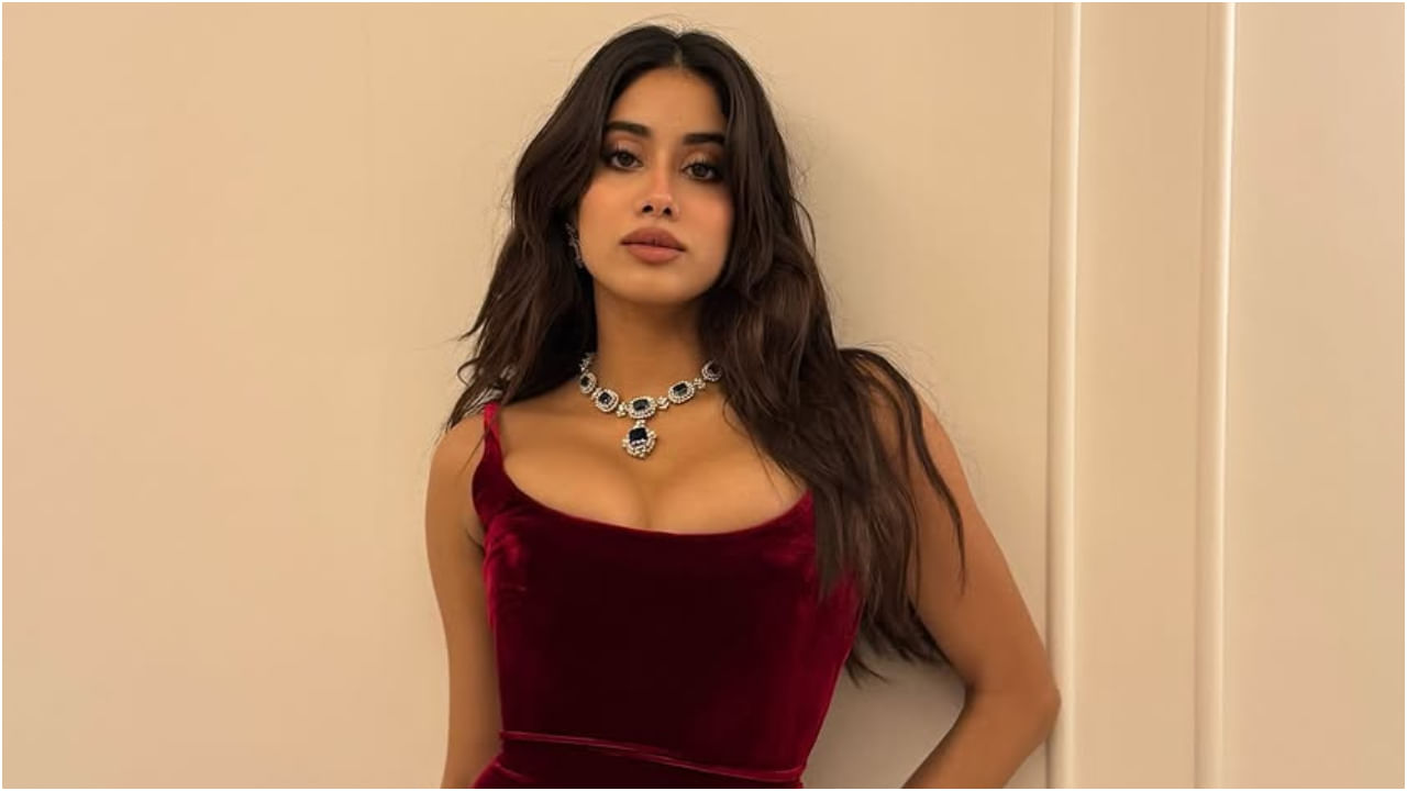 ಕೇಳಿದಷ್ಟು ಸಂಬಳ ಕೊಟ್ಟು ಜಾನ್ವಿ ಕಪೂರ್ ಜೇಬು ತುಂಬಿಸಿದ ಟಾಲಿವುಡ್ ನಿರ್ಮಾಪಕರು