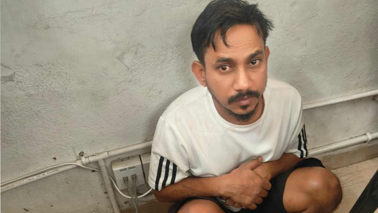 ಬೆಂಗಳೂರು: ಕನ್ನಡ ಮತ್ತು ಕರ್ನಾಟಕದ ಬಗ್ಗೆ ನಾಲಿಗೆ ಹರಿಬಿಟ್ಟಿದ್ದ ಹಿಂದಿವಾಲಾ ಅರೆಸ್ಟ್! ಬೆಂಗಳೂರು: ಕನ್ನಡ ಮತ್ತು ಕರ್ನಾಟಕದ ಬಗ್ಗೆ ನಾಲಿಗೆ ಹರಿಬಿಟ್ಟಿದ್ದ ಹಿಂದಿವಾಲಾ ಅರೆಸ್ಟ್!