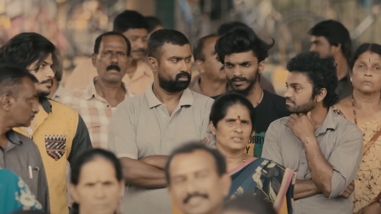 ಸಹದೇವ್ ಕೆಲವಾಡಿ ನಿರ್ದೇಶನ ಮಾಡಿ ಗೋಪಾಲಕೃಷ್ಣ ದೇಶಪಾಂಡೆ ಮತ್ತು ಕೆಲ ಹೊಸಬರು ನಟಿಸಿರುವ ಭಿನ್ನ ಕಥಾವಸ್ತುವುಳ್ಳ ಕನ್ನಡ ಸಿನಿಮಾ ‘ಕೆಂಡ’ ಇದೀಗ ಅಮೆಜಾನ್ ಪ್ರೈಂನಲ್ಲಿ ವೀಕ್ಷಣೆಗೆ ಲಭ್ಯವಿದೆ.