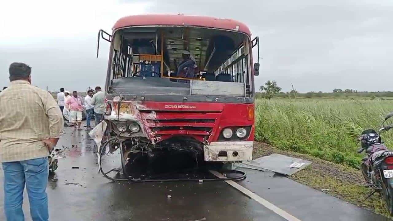 ದೇವಸ್ಥಾನಕ್ಕೆ ಹೋದವರು ಮಸಣಕ್ಕೆ: ಕಾಪಾಡಲಿಲ್ಲ ಕೊಲ್ಲಾಪುರದ ಮಹಾಲಕ್ಷ್ಮೀ ದೇವಸ್ಥಾನಕ್ಕೆ ಹೋದವರು ಮಸಣಕ್ಕೆ: ಕಾಪಾಡಲಿಲ್ಲ ಕೊಲ್ಲಾಪುರದ ಮಹಾಲಕ್ಷ್ಮೀ