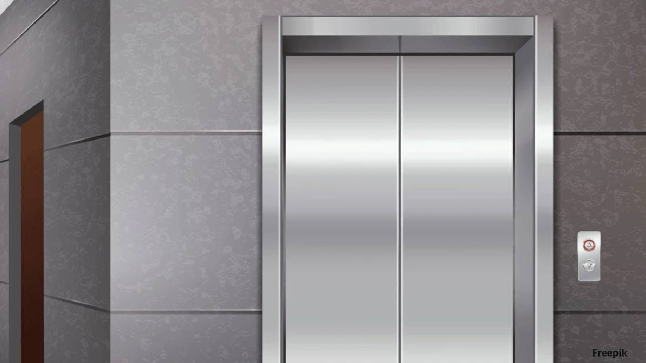 ಮೀರತ್: ಶೋರೂಂನ ಲಿಫ್ಟ್ನಲ್ಲಿ ತಲೆ ಸಿಲುಕಿ ಉದ್ಯಮಿ ಸಾವು ಮೀರತ್: ಶೋರೂಂನ ಲಿಫ್ಟ್ನಲ್ಲಿ ತಲೆ ಸಿಲುಕಿ ಉದ್ಯಮಿ ಸಾವು