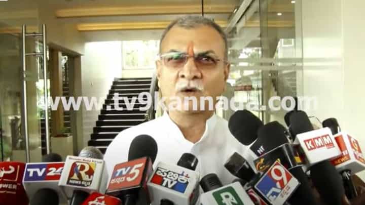 ಯತ್ನಾಳ್ಗೆ ಜನಬೆಂಬಲವಿದೆ, ವಾಪಸ್ಸು ಕರೆಸಿಕೊಳ್ಳದಿದ್ದರೆ ಪಕ್ಷದ ಮೇಲೆ ದೊಡ್ಡ ಪ್ರಭಾವ ಬೀರಲಿದೆ: ಮಹೇಶ್ ಕುಮಟಳ್ಳಿ ಯತ್ನಾಳ್ಗೆ ಜನಬೆಂಬಲವಿದೆ, ವಾಪಸ್ಸು ಕರೆಸಿಕೊಳ್ಳದಿದ್ದರೆ ಪಕ್ಷದ ಮೇಲೆ ದೊಡ್ಡ ಪ್ರಭಾವ ಬೀರಲಿದೆ: ಮಹೇಶ್ ಕುಮಟಳ್ಳಿ