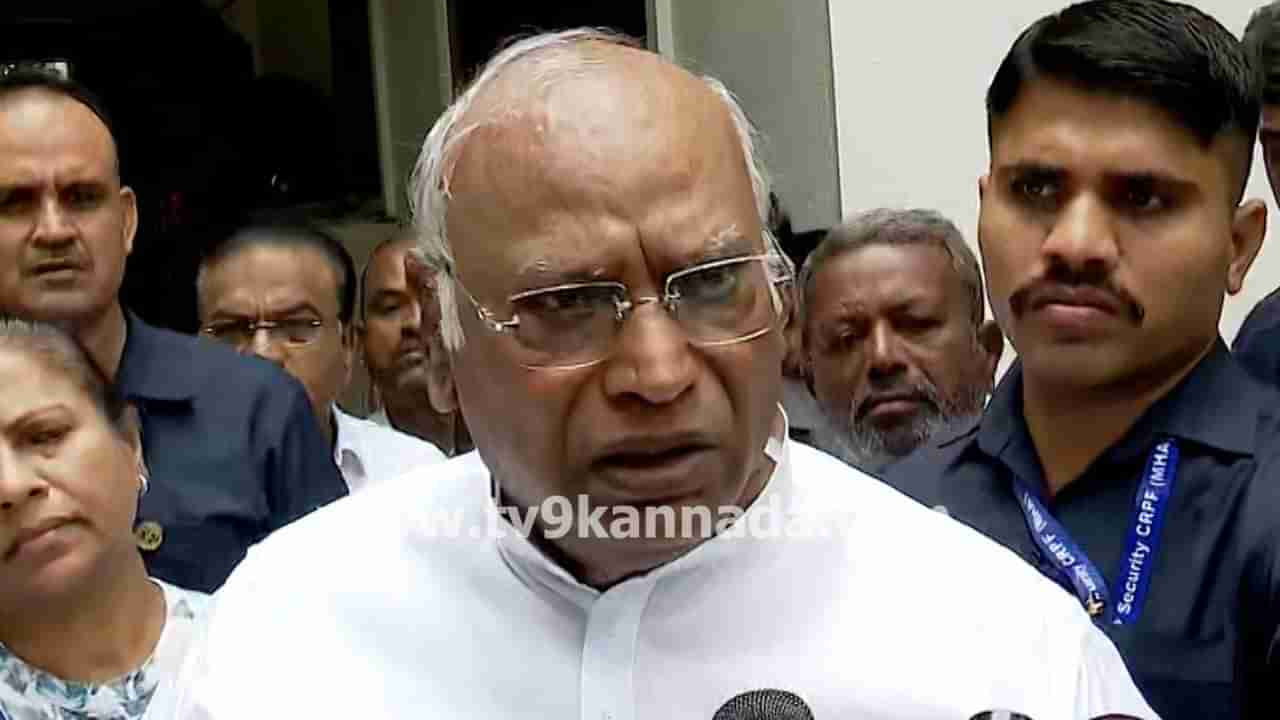 ಗ್ಯಾರಂಟಿಯಿಂದಾಗಿ ಸಮಸ್ಯೆ ಎಂದು ನಮ್ಮವರೇ ಕೆಲವರು ಹೇಳ್ತಾರೆ: ಮಲ್ಲಿಕಾರ್ಜುನ ಖರ್ಗೆ ಬೇಸರ