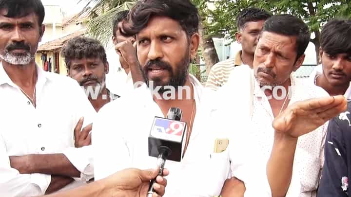 ಮಂಡ್ಯ: ಆಲಕೆರೆ ಶಾಲೆಯಲ್ಲಿ ಮೊಟ್ಟೆ ಗಲಾಟೆ, ಪರ-ವಿರೋಧ ಶುರುವಾಗಿದ್ದೇಕೆ ನೋಡಿ ಮಂಡ್ಯ: ಆಲಕೆರೆ ಶಾಲೆಯಲ್ಲಿ ಮೊಟ್ಟೆ ಗಲಾಟೆ, ಪರ-ವಿರೋಧ ಶುರುವಾಗಿದ್ದೇಕೆ ನೋಡಿ