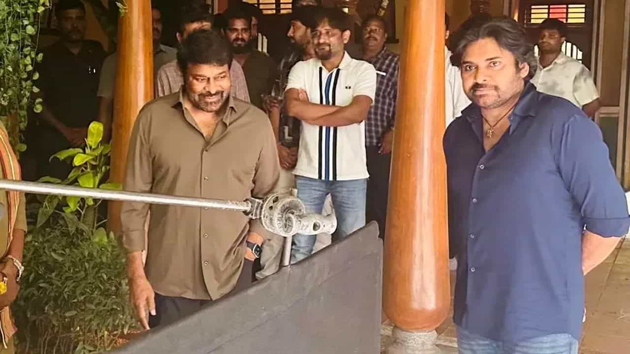 ವೈರಲ್ ಫೋಟೊ: ಒಂದೇ ಸಿನಿಮಾನಲ್ಲಿ ಚಿರಂಜೀವಿ-ಪವನ್ ಕಲ್ಯಾಣ್