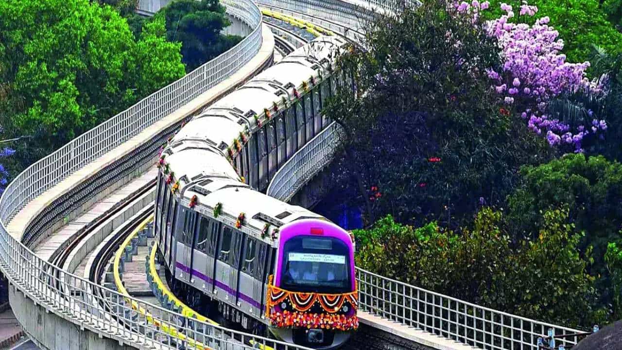 ಬೆಂಗಳೂರು ಮೆಟ್ರೋ 3ನೇ ಹಂತದ ಕಾಮಗಾರಿ: 6500 ಮರ ಕಡಿಯಲು ಮುಂದಾದ ಬಿಎಂಆರ್​​ಸಿಎಲ್​