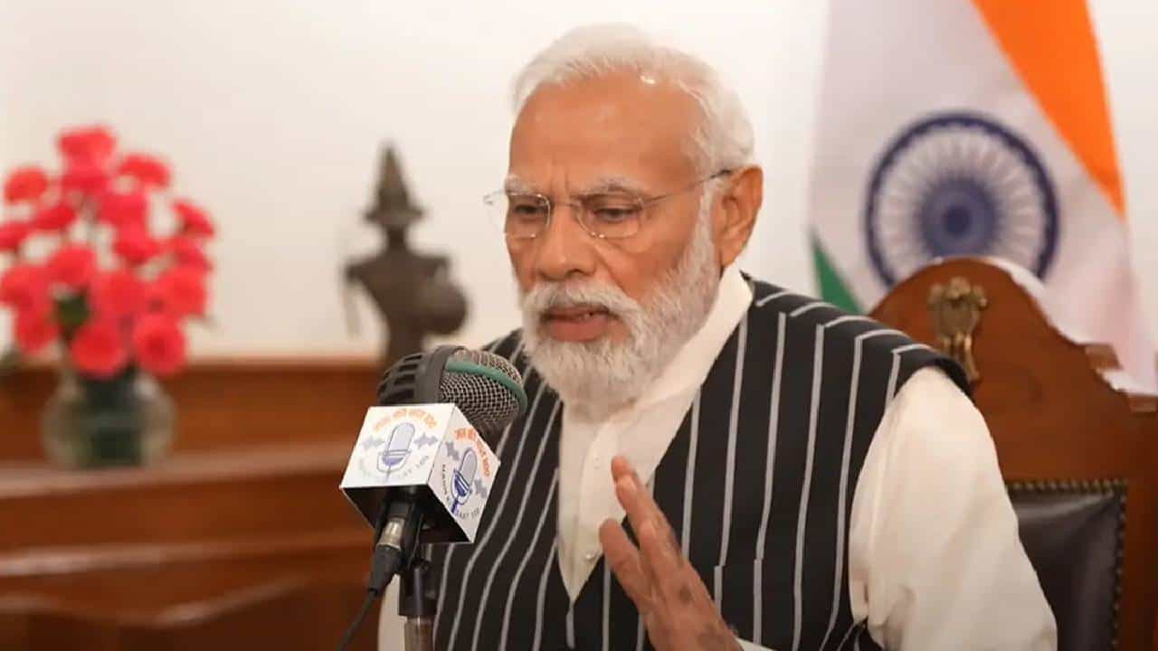 Mann Ki Baat: ಶುಭಾಂಶು ಶುಕ್ಲಾ ಬಾಹ್ಯಾಕಾಶದಿಂದ ಮರಳಿದ ಬಳಿಕ ವಿದ್ಯಾರ್ಥಿಗಳಲ್ಲಿ ಬಾಹ್ಯಾಕಾಶ ಅಧ್ಯಯನದ ಬಗ್ಗೆ ಆಸಕ್ತಿ ಹೆಚ್ಚಿದೆ: ಮೋದಿ Mann Ki Baat: ಶುಭಾಂಶು ಶುಕ್ಲಾ ಬಾಹ್ಯಾಕಾಶದಿಂದ ಮರಳಿದ ಬಳಿಕ ವಿದ್ಯಾರ್ಥಿಗಳಲ್ಲಿ ಬಾಹ್ಯಾಕಾಶ ಅಧ್ಯಯನದ ಬಗ್ಗೆ ಆಸಕ್ತಿ ಹೆಚ್ಚಿದೆ: ಮೋದಿ