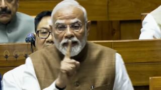 ಅತ್ತ ಉಗ್ರರ ಪುರಾವೆ ಕೇಳುತ್ತಿರುವ ಕಾಂಗ್ರೆಸ್ ನಾಯಕ, ಇತ್ತ ಪಾಕ್​​ನಿಂದಲೇ ಉಗ್ರರು ಬಂದಿದ್ದಾರೆ ಎನ್ನುತ್ತಿರುವ ರಾಹುಲ್