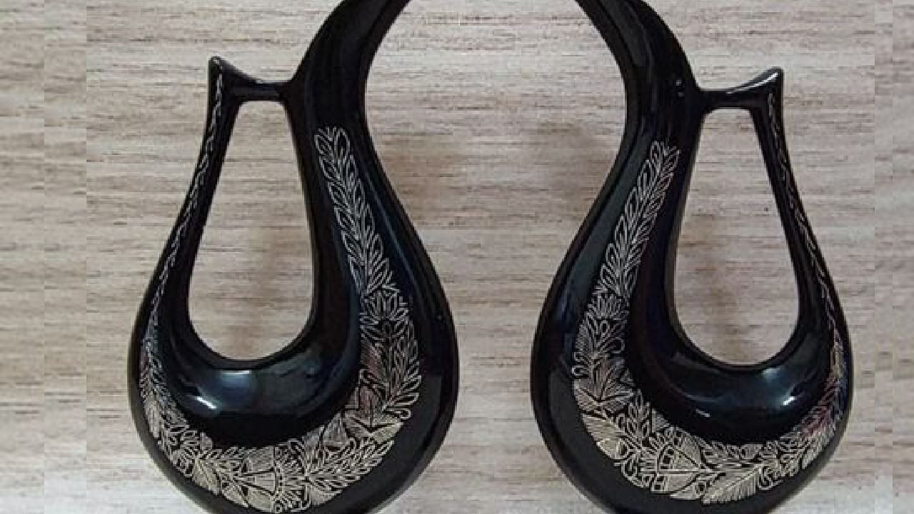 ಪ್ರಧಾನಿ ಮೋದಿಯಿಂದ ಘಾನಾ ಅಧ್ಯಕ್ಷರಿಗೆ ತಲುಪಿತು ಬೀದರ್ನ ಹೂದಾನಿ ಪ್ರಧಾನಿ ಮೋದಿಯಿಂದ ಘಾನಾ ಅಧ್ಯಕ್ಷರಿಗೆ ತಲುಪಿತು ಬೀದರ್ನ ಹೂದಾನಿ