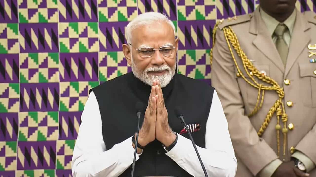 140 ಕೋಟಿ ಭಾರತೀಯರ ಅಭಿಮಾನ ಹೊತ್ತು ತಂದಿದ್ದೇನೆ; ಘಾನಾದ ಸಂಸತ್ತಿನಲ್ಲಿ ಪ್ರಧಾನಿ ಮೋದಿ ಭಾಷಣ 140 ಕೋಟಿ ಭಾರತೀಯರ ಅಭಿಮಾನ ಹೊತ್ತು ತಂದಿದ್ದೇನೆ; ಘಾನಾದ ಸಂಸತ್ತಿನಲ್ಲಿ ಪ್ರಧಾನಿ ಮೋದಿ ಭಾಷಣ