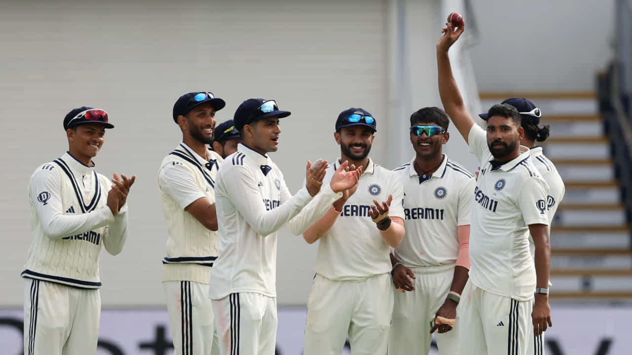 IND vs ENG: 6 ವಿಕೆಟ್ ಉರುಳಿಸಿದ ಸಿರಾಜ್; 407 ರನ್​ಗಳಿಗೆ ಇಂಗ್ಲೆಂಡ್‌ ಆಲೌಟ್