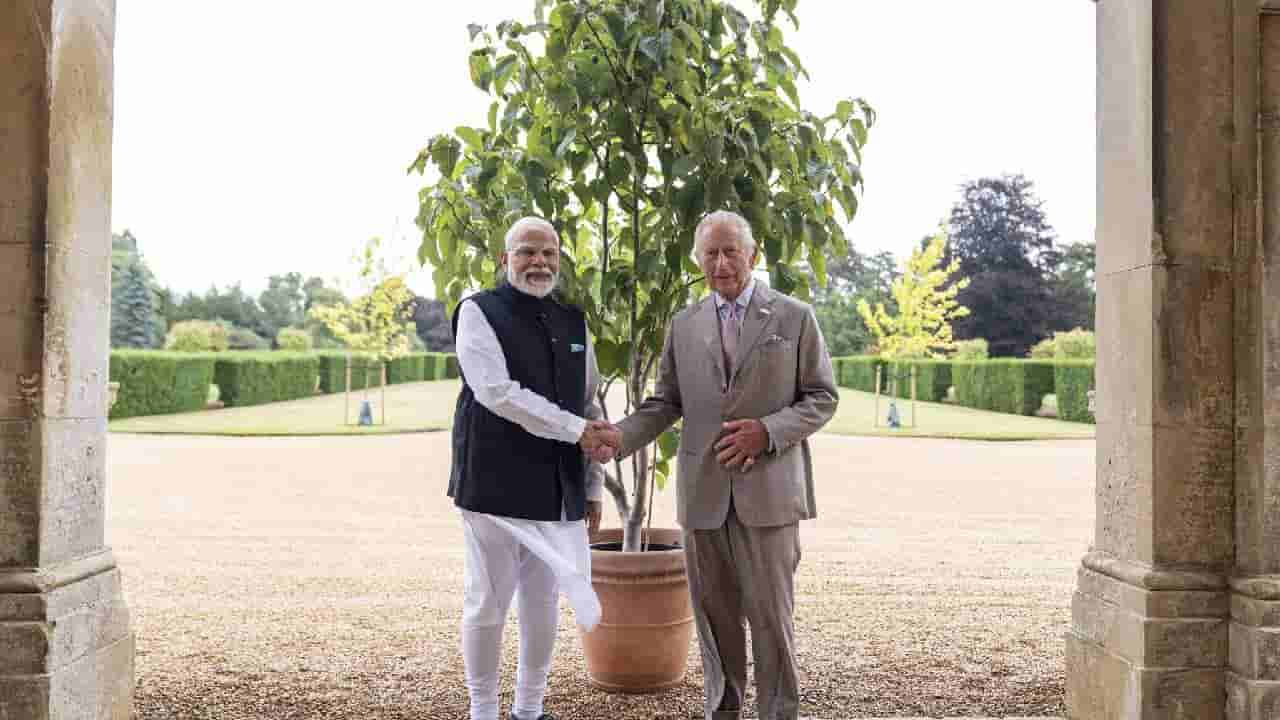 PM Modi UK Visit: ಕಿಂಗ್ ಚಾರ್ಲ್ಸ್ರನ್ನು ಭೇಟಿಯಾಗಿ ವಿಶೇಷ ಉಡುಗೊರೆ ಕೊಟ್ಟ ಪ್ರಧಾನಿ ಮೋದಿ